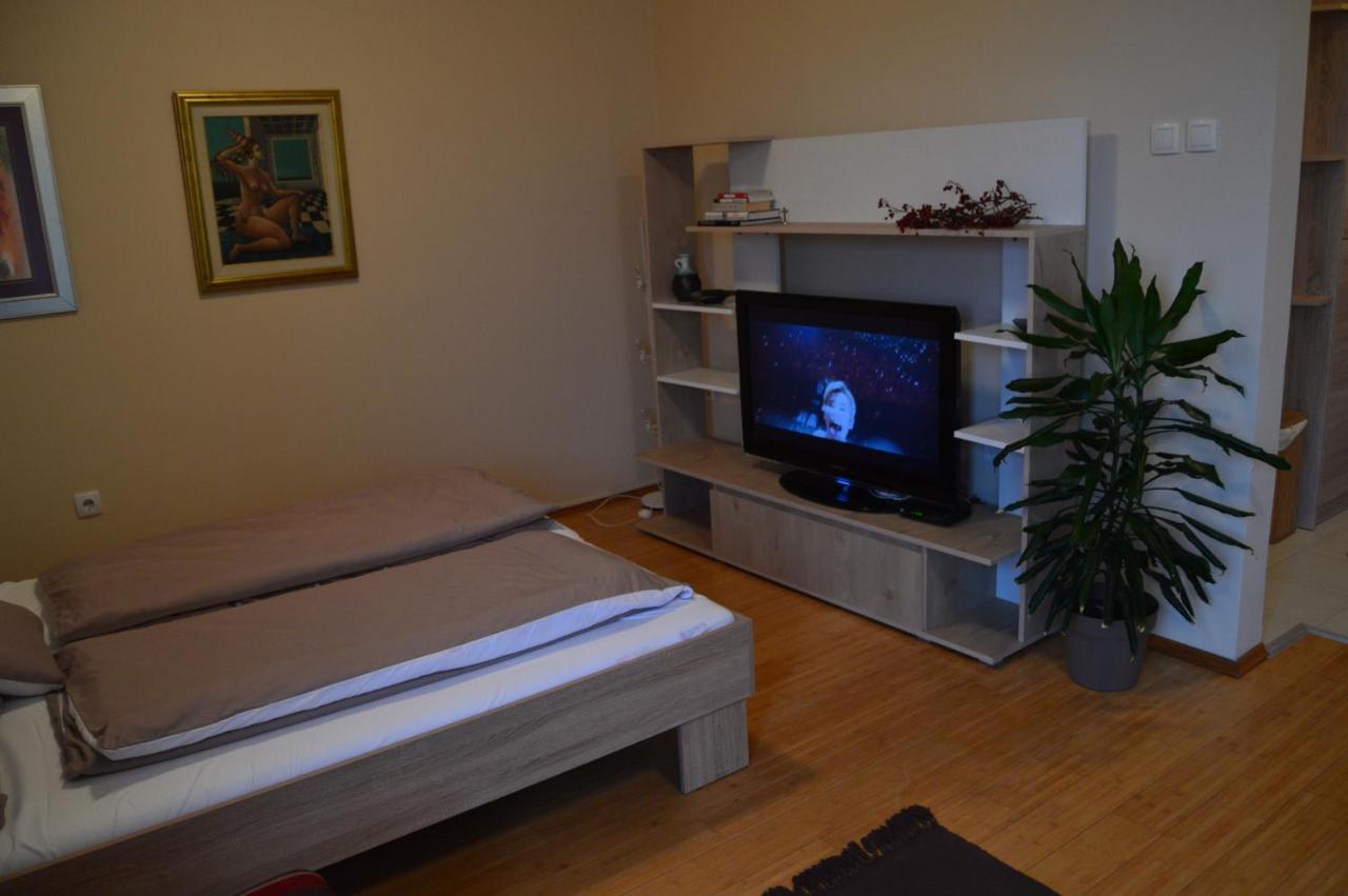 수보티차 Apartman Mile 아파트 외부 사진